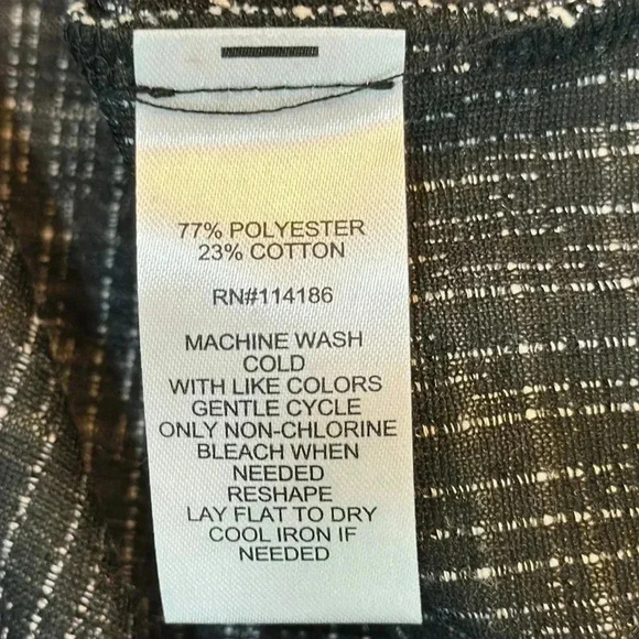 89th Madison Button Shoulder Scoop Neck Sweater Sz S - Picture 11 of 11